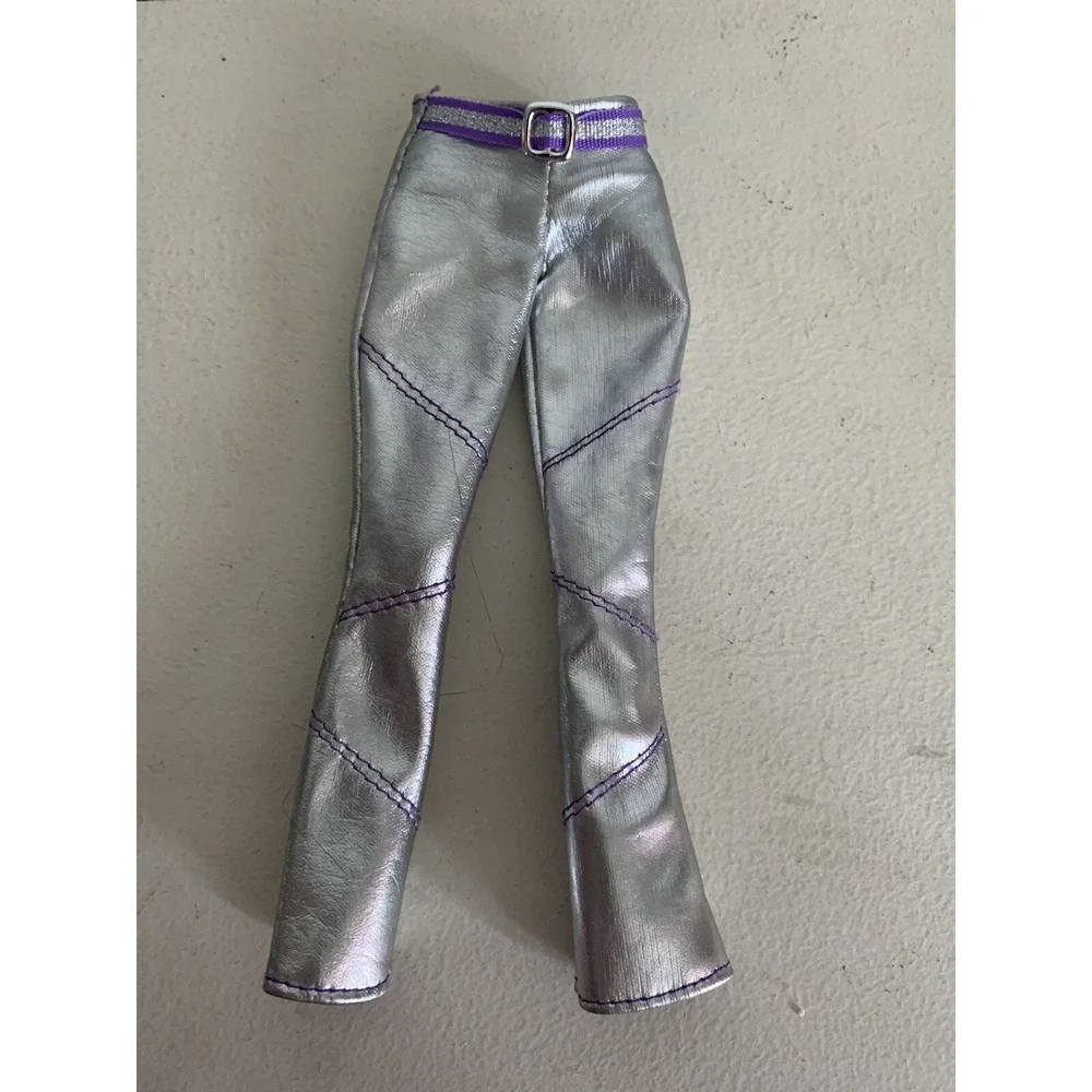 Vintage 2001 Jam n Glam Barbie Doll Silver Pants